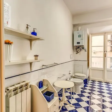 Xx Sett Flat By Barberini Trevi Fountain