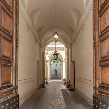 Xx Sett Flat By Barberini Trevi Fountain